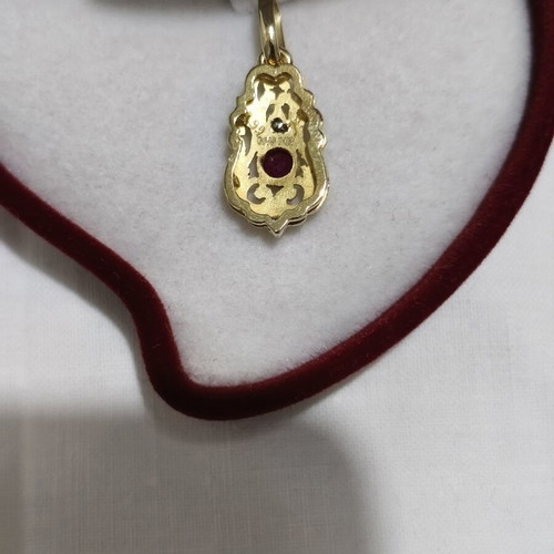 Gold pendant 18K archaic style with diamond and ruby, new