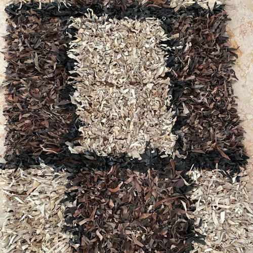 Leather rug 200x140 like new with leather fringes