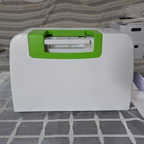 Pfaff Smarter 140S sewing machine with extension table like new
