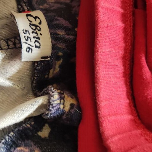 Girls' clothes used, set size 6-7 with 2 leggings and skirt
