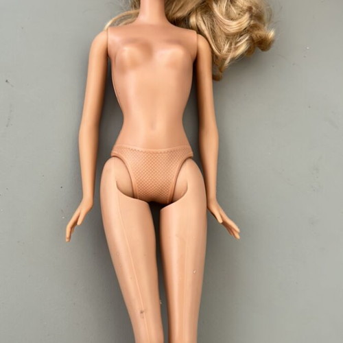 Barbie 2000 used, excellent condition