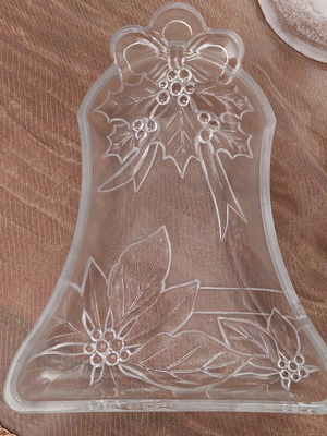 Glass cloche for serving like new