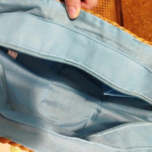 Straw shoulder bag like new with light blue butterfly
