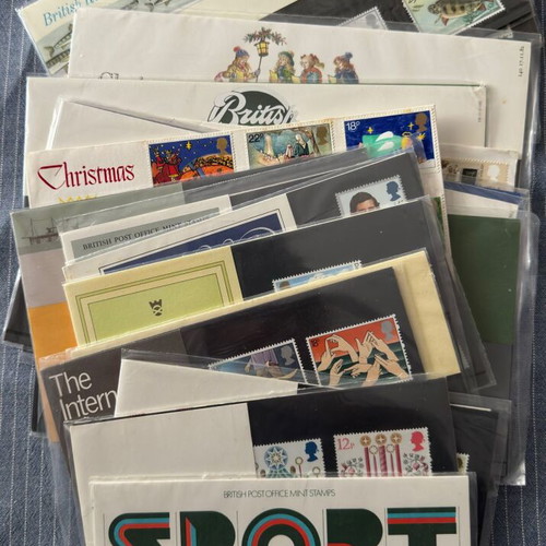 Complete United Kingdom stamp sets new, decades '60s - '80s
