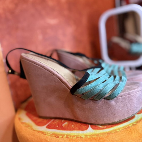 Migato πλατφόρμες wedges μέγεθος 37 μεταχειρισμένες, ροζ-λιλά με τιρκουάζ λουράκια