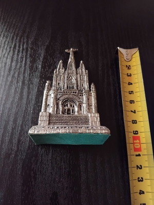 Corazón Tibidabo vintage souvenir used, metal miniature decoration