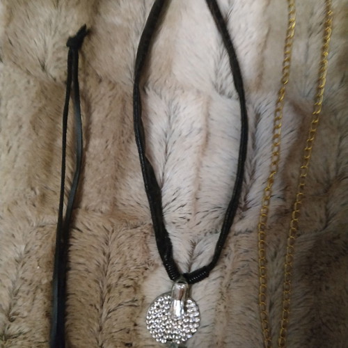 Necklaces pack of 10 new and handmade pieces