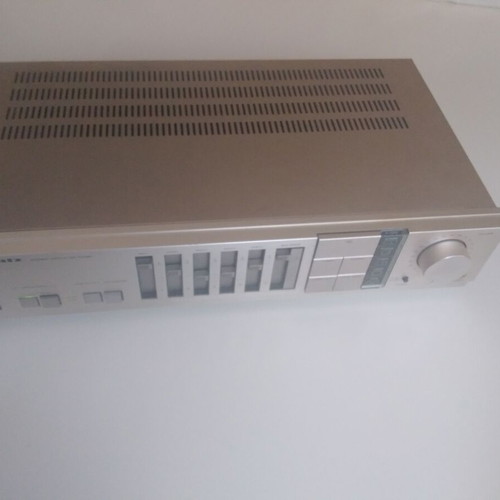 Marantz PM361 Stereo Amplifier Pre-Amplifier Equalizer like new