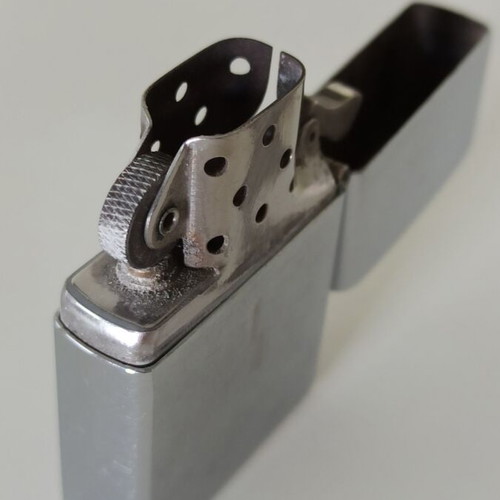 Zippo vintage lighter used, classic E 2000 XVI