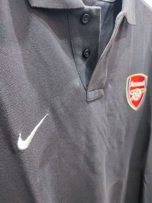 Μπλούζα Nike Arsenal FC μεταχειρισμένη τύπου πόλο μέγεθος Μ