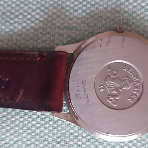 Omega Seamaster quartz date watch unisex 34mm