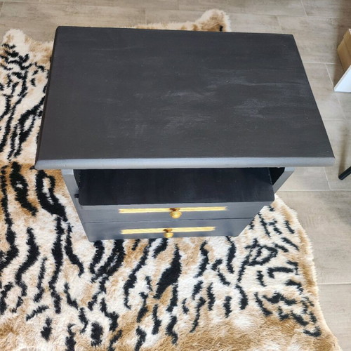 Wooden nightstand used with chalk paint in very good condition