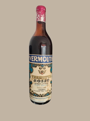 Vermouth Rosso J. Adamos Σερρών 1979 σφραγισμένο μπουκάλι