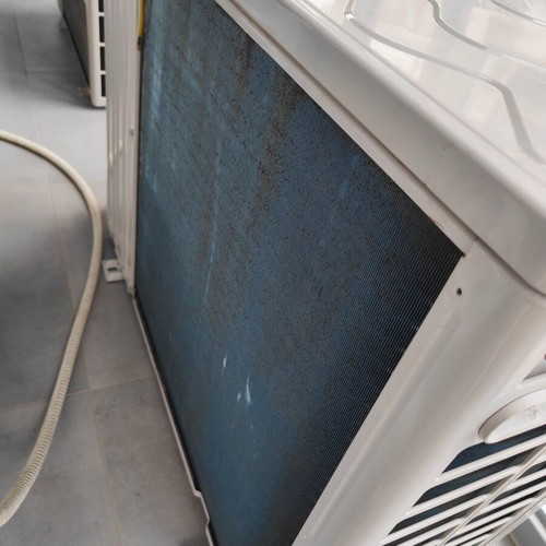 Inventor Comfort MFVI32-24 24,000 BTU air conditioner like new with free 12'' Equation
