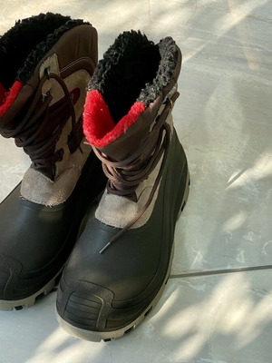Winter boots snow boots size 44 like new
