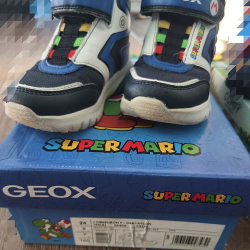 Αθλητικά μποτάκια Geox Super Mario μέγεθος 24 με δώρο χειμωνιάτικα παντοφλάκια Comfy