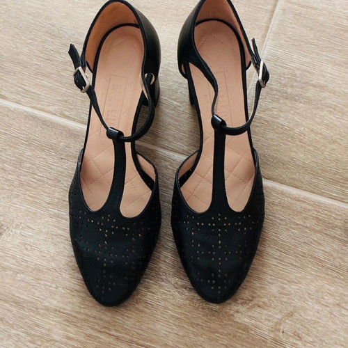Hispanitas leather pumps size 37, black