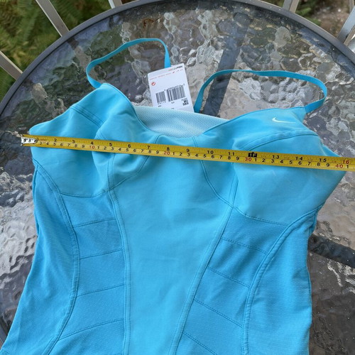 Nike top new, fits size M, blue