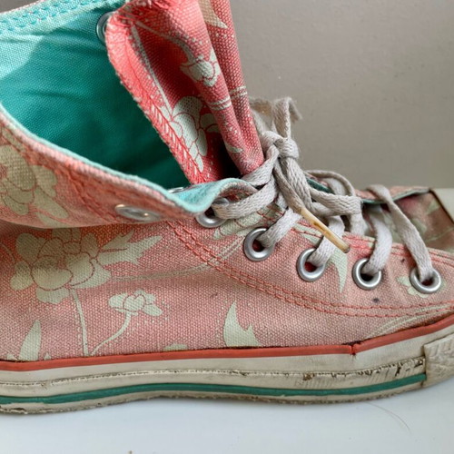 Converse boots used with flower design, multicolor, size 37