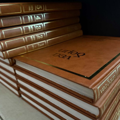 New Structure Encyclopedia Complete Set of 35 Volumes like new, Greek