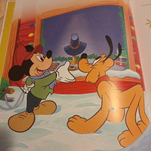 Disney Storybook Mickey, Minnie and the Magical Gifts like new