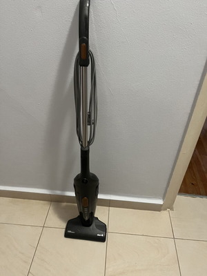 Vacuum cleaner 600 Watt