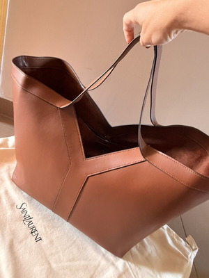Saint Laurent Y Tote Medium δερμάτινη τσάντα σε κονιάκ