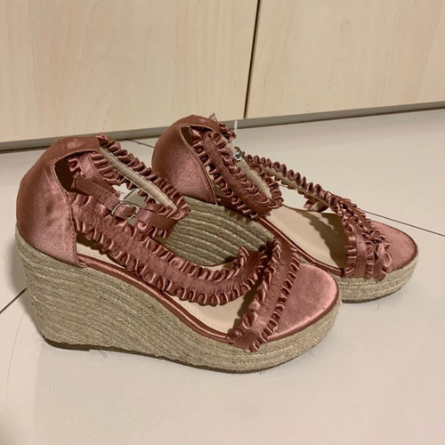Migato satin dusty pink platforms like new, size 39