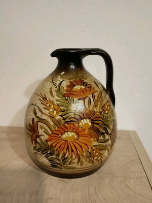 Handmade vase like new, height 18cm