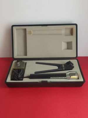 Μικρόφωνο Grundig GDM 313 vintage 70s με βάση και θήκη μεταχειρισμένο