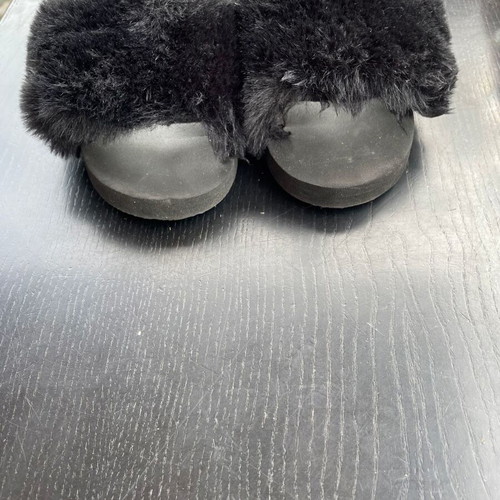 Women's black fuzzy slippers like new, size 37