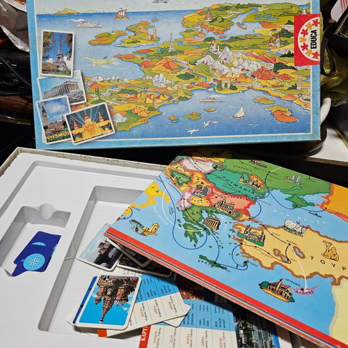 Board game Discover Europe used in very good condition