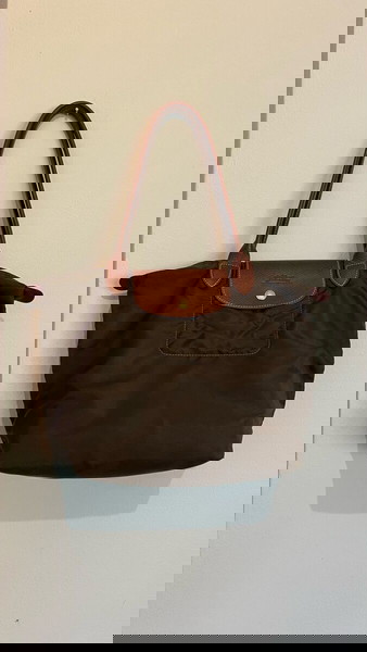 Longchamp le pliage M χακί