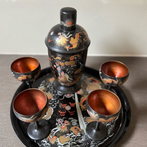 Chinese cocktail set used with tray, shaker and 4 glasses