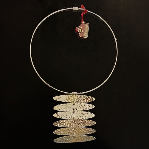NEW 925 silver necklace "Minoan". Design with hammered leaves. Plated jewelry.