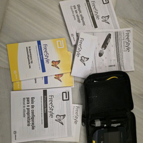 Abbott blood glucose and ketone monitoring system like new