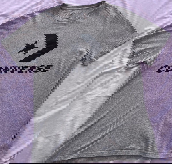 Converse T-shirt