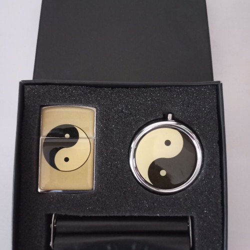 New lighter set, roll for hand-rolled cigarettes and individual ashtray