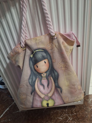 Santoro Gorjuss Beach Bag like new, pink multicolor, shoulder type
