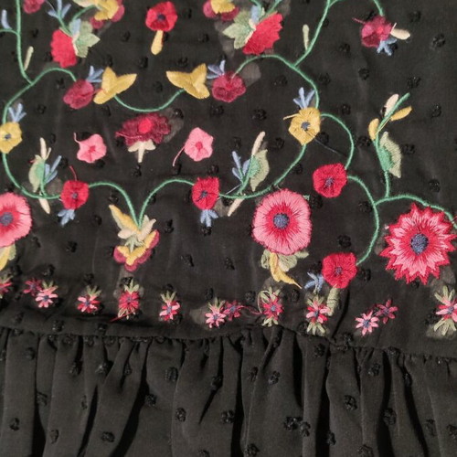 Inditex embroidered blouse like new, black boho design