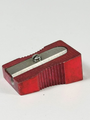 KUM 400/1K sharpener used, red metal vintage