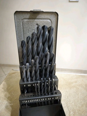 Drill bit set 1-13 used in metal case