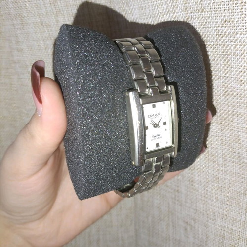 Lot of 4 women's watches Le Cachot, Prince, Omax used, untested