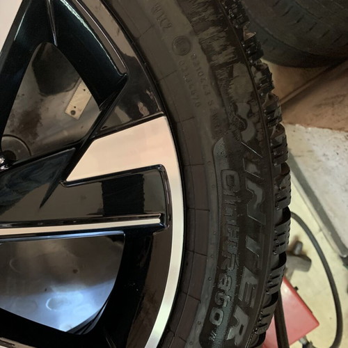 Opel Corsa 16-Inch Wheel Tires like new, winter 196/55/16
