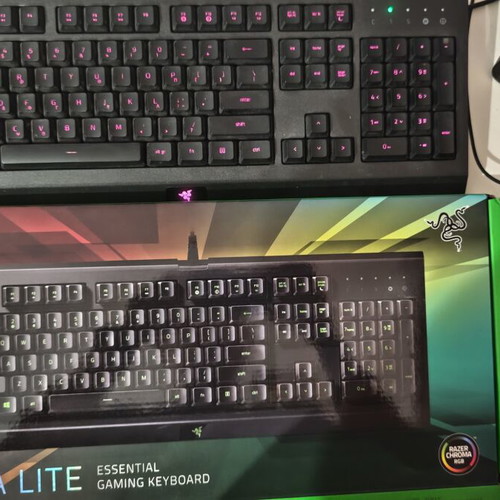 Razer Cynosa Lite keyboard like new with box and receipt