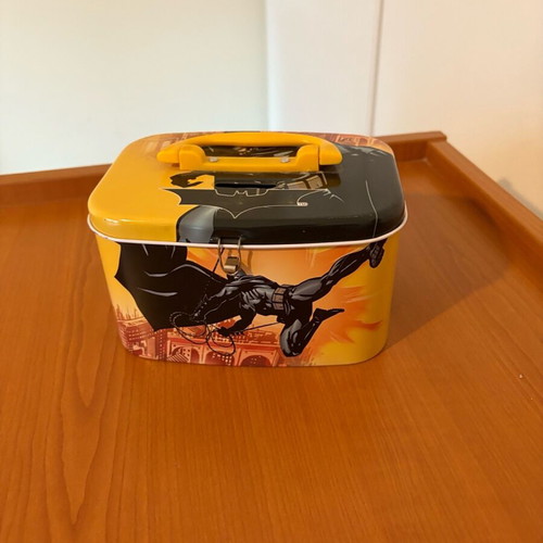 Batman collectible piggy bank like new