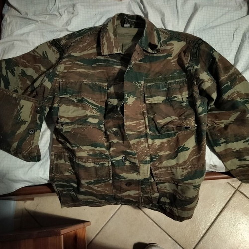 Military jacket chytónio like new, size M, 2 pieces