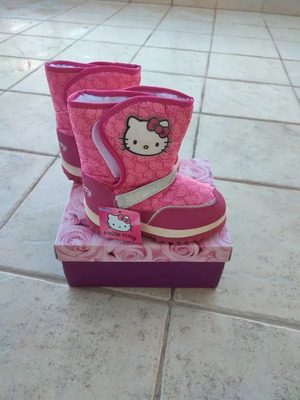 Lelli Kelly Hello Kitty Snow Boots size 26.5 new, pink
