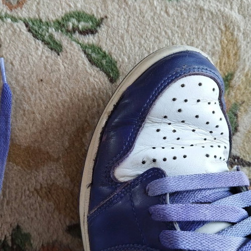 Jordan 1 High Court Purple sneakers used, size 41