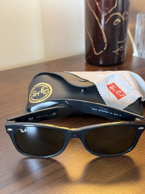 Ray-Ban RB2132 New Wayfarer 901 Black Sunglasses 52mm with Case
